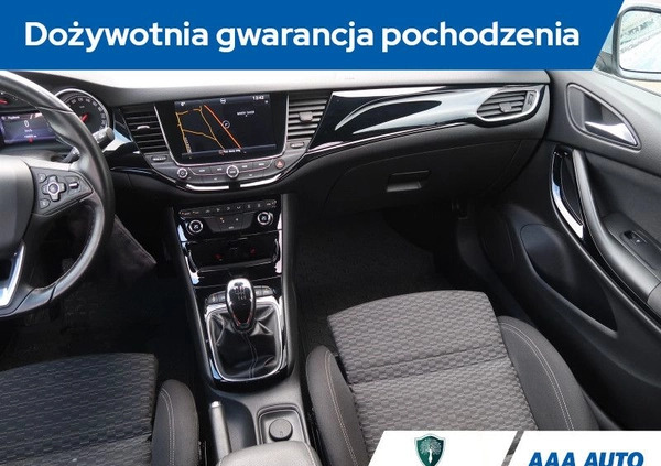 Opel Astra cena 46000 przebieg: 109955, rok produkcji 2017 z Gozdnica małe 326